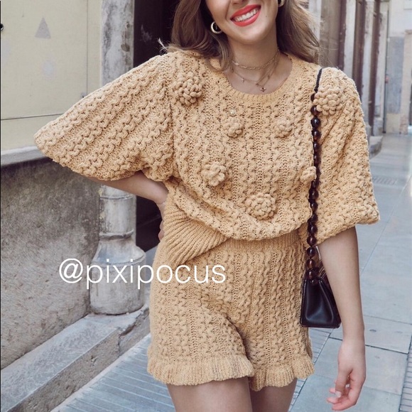 ZARA Embroidered Ruffle Sweater Orange NWT - Picture 8 of 10